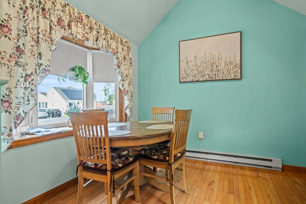 14 Richard Cir, Woburn, MA Photo #14