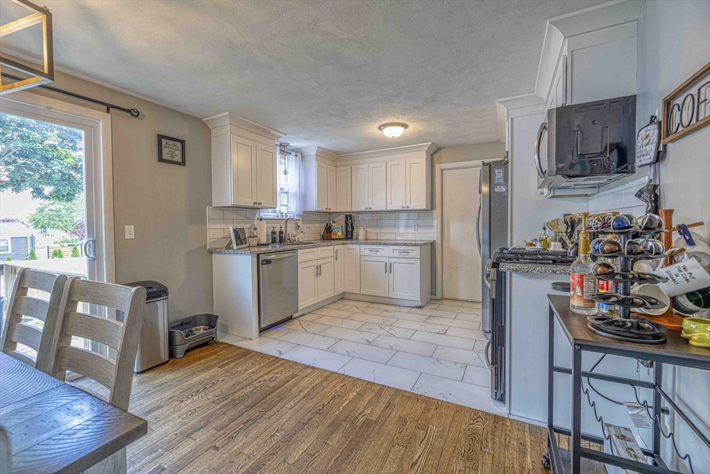 98 Quail Hollow Rd