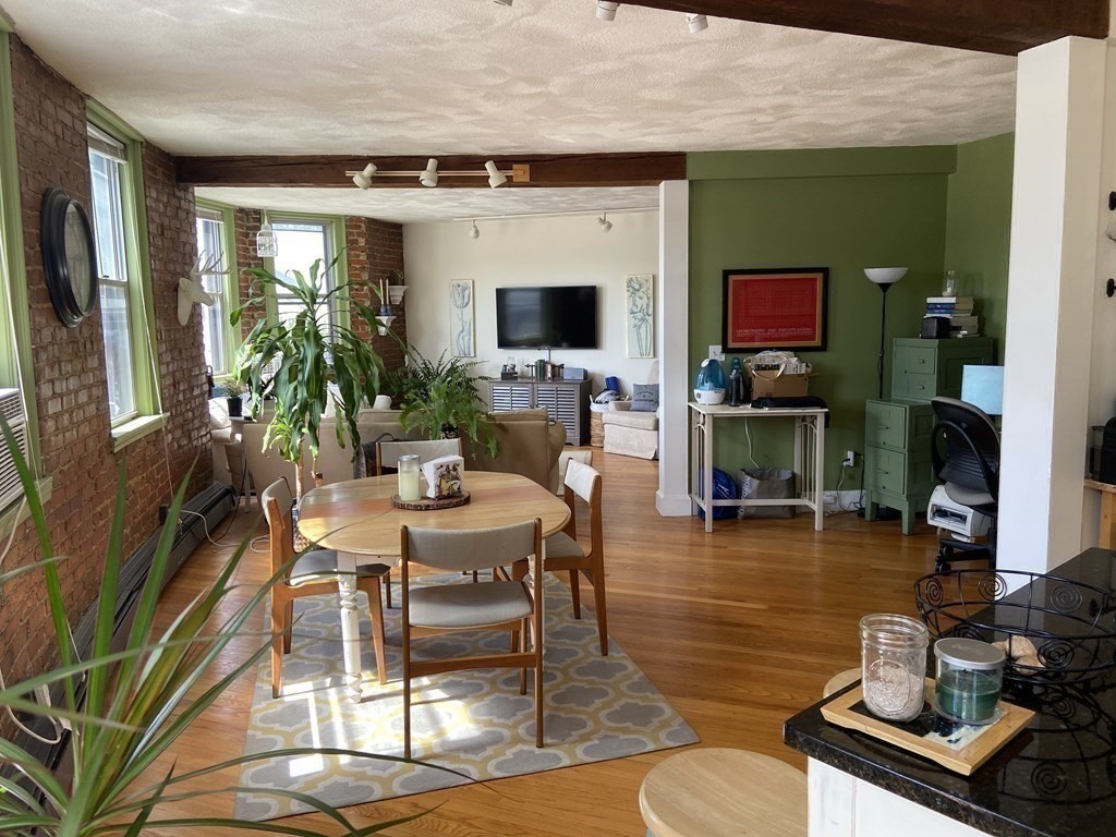 210 Chestnut Hill Ave 3