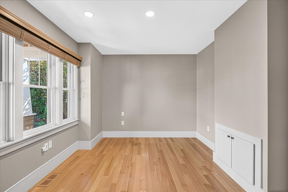 50 Captains Hill Rd