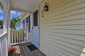 2-1/2 Ledge Street