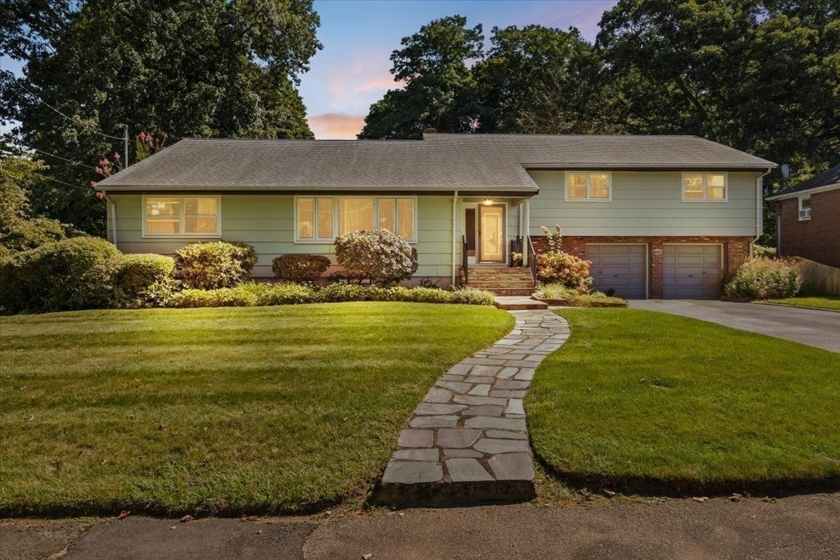 30 Bassett Rd, Brockton, MA, 30 Bassett Rd, Brockton, MA Photo #29