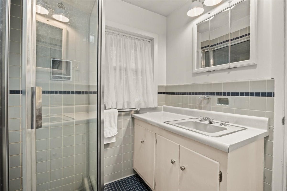 30 Bassett Rd, Brockton, MA, 30 Bassett Rd, Brockton, MA Photo #19