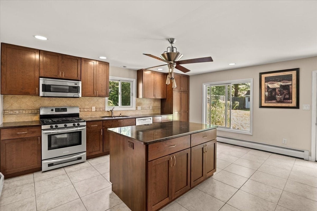 30 Bassett Rd, Brockton, MA, 30 Bassett Rd, Brockton, MA Photo #6