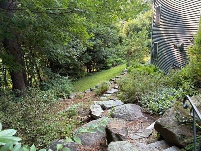 17 Atwater Pl, West Brookfield, MA Photo #22