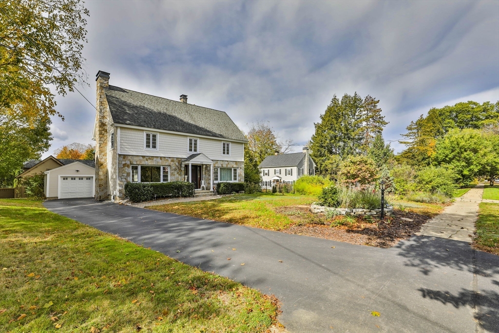 2434 Elm St