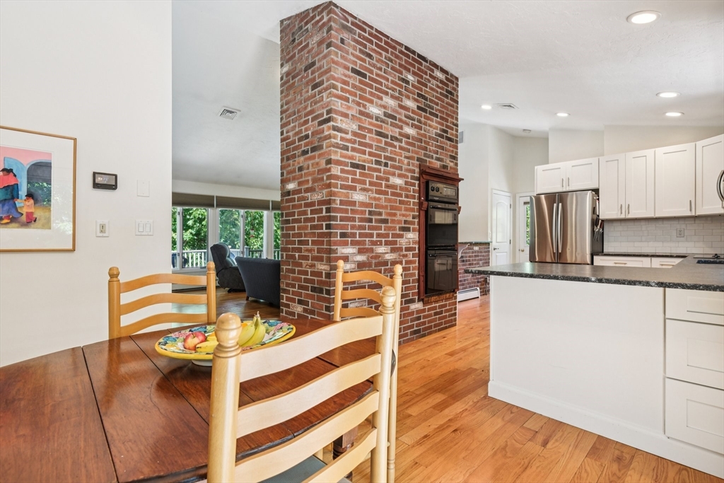 225 Flanders Rd