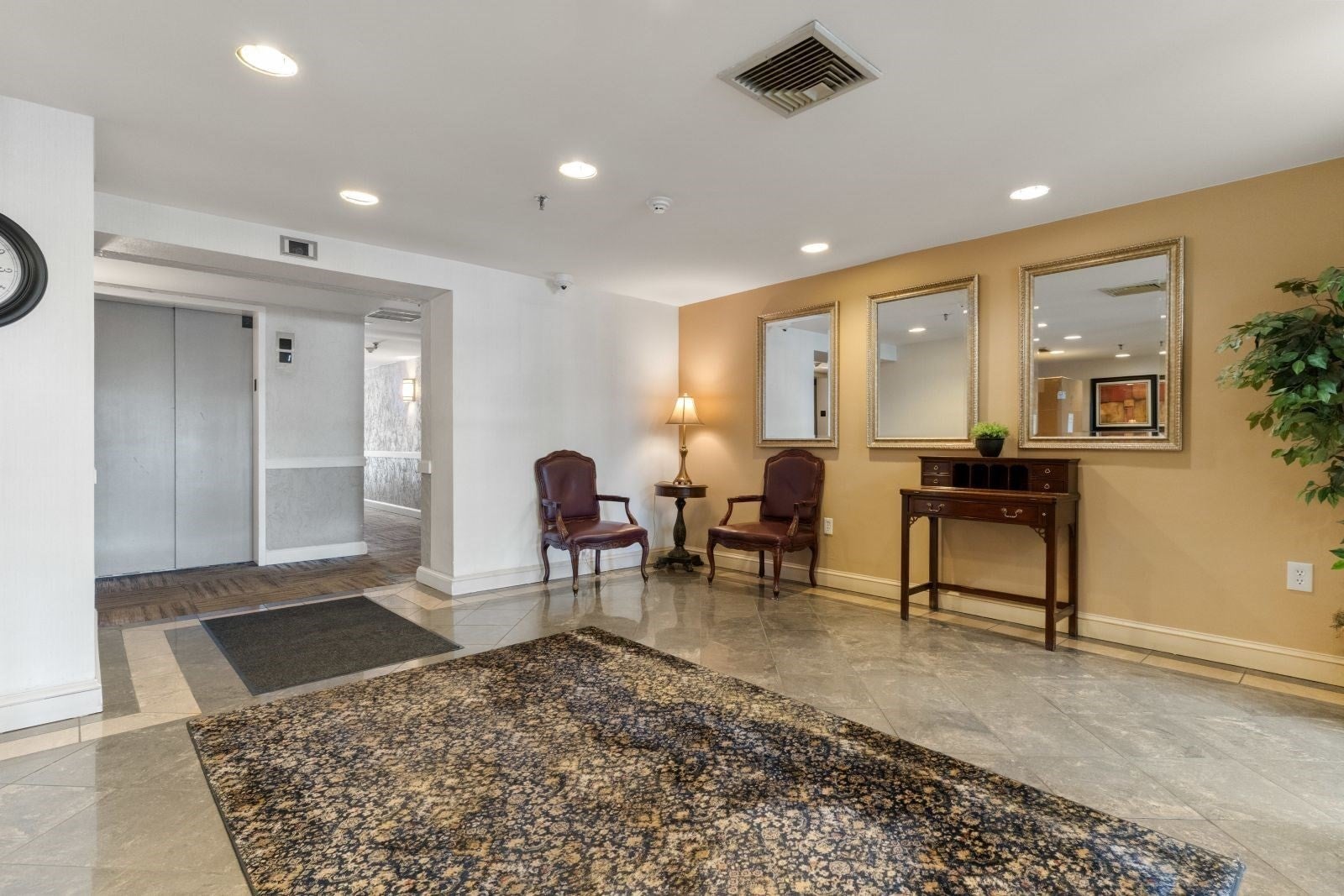 22 Ninth Street 102