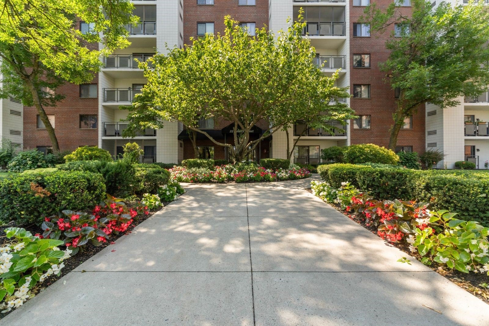 22 Ninth Street 102