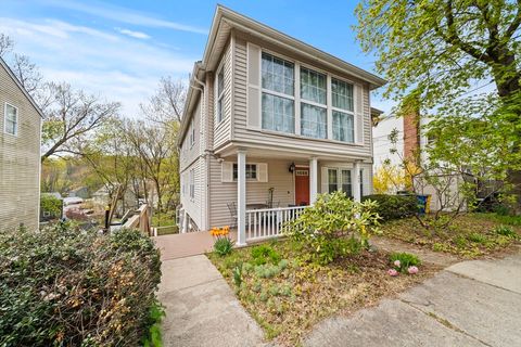 Photo of 25 Pinedale Rd #1, Boston, MA 02131 (MLS # 73513109)