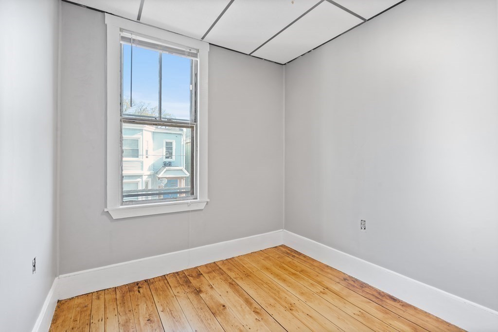 53 Falcon St #53, Boston, MA Photo #11