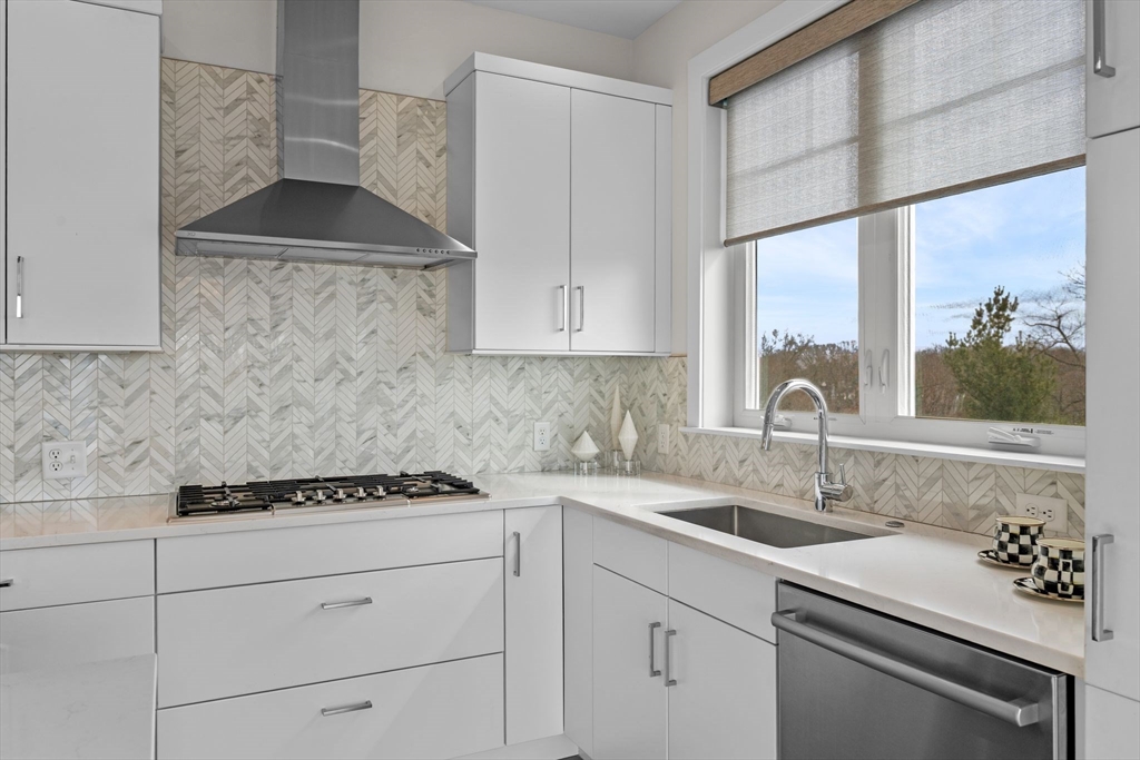 71 Greenwood Avenue #202, Swampscott, MA Photo #22