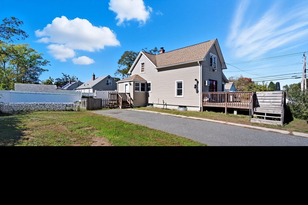 27 Cady St