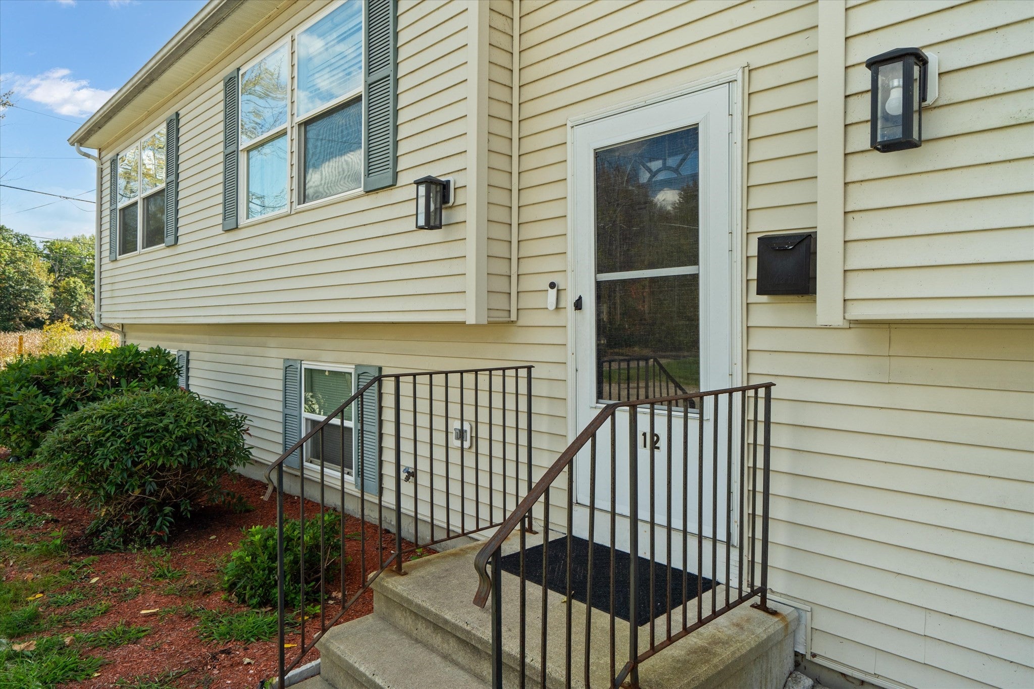 12 Pearl St, Auburn, MA, 12 Pearl St, Auburn, MA Photo #3