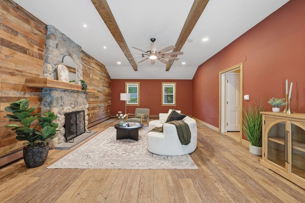 26 Kathleen Dr