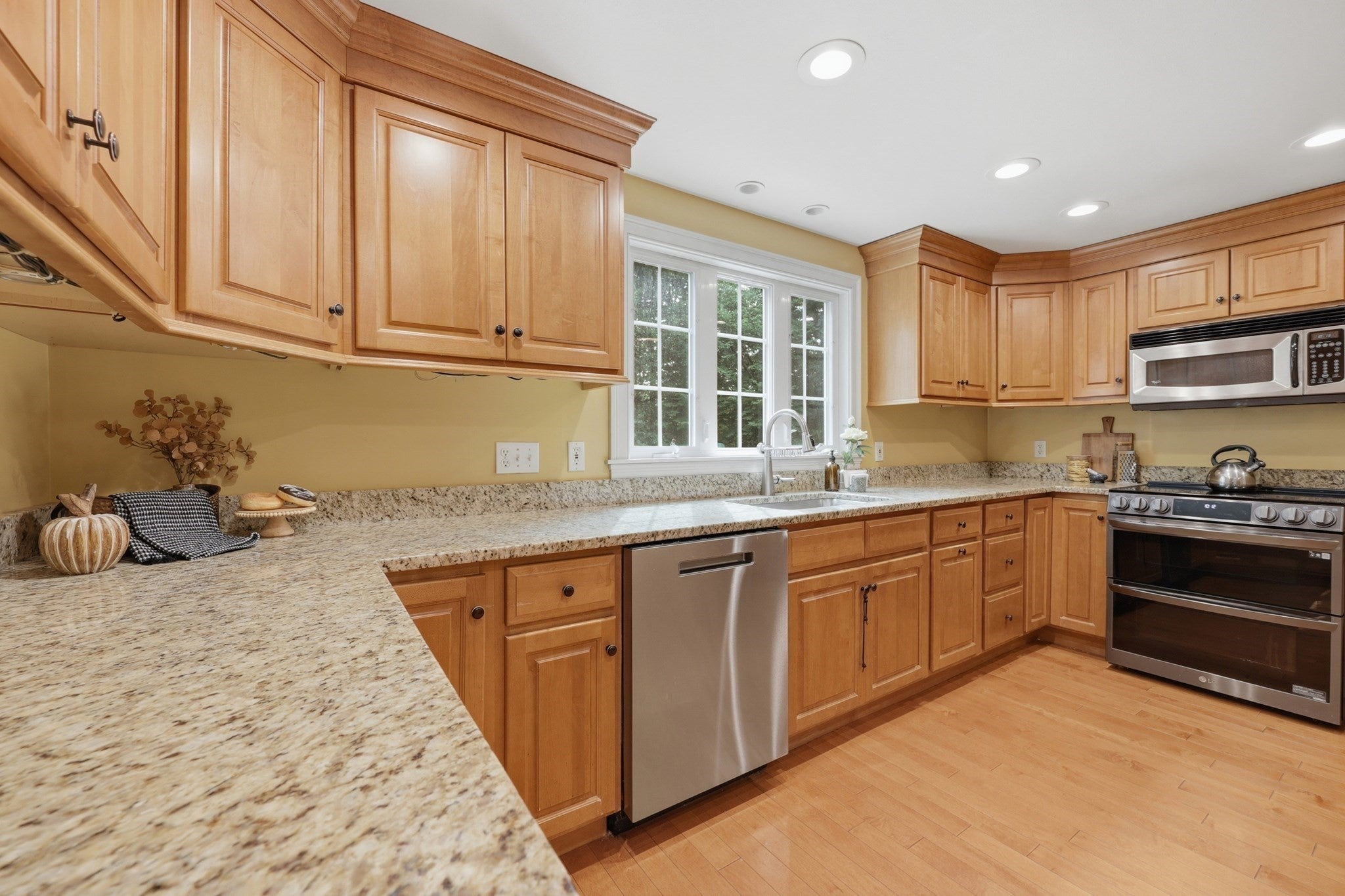 26 Kathleen Dr, Andover, MA, 26 Kathleen Dr, Andover, MA Photo #7
