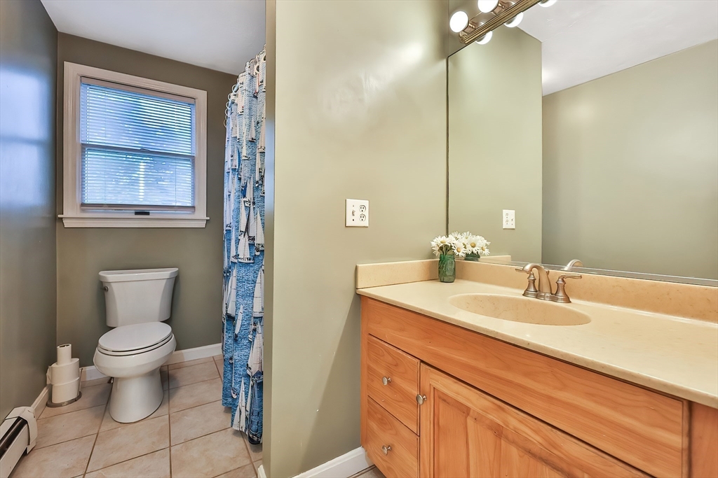 371 & 377 Franklin St, Wrentham, MA, 371 & 377 Franklin St, Wrentham, MA Photo #26