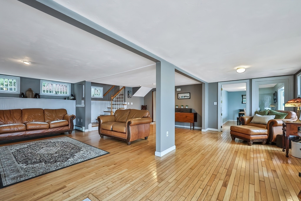 371 & 377 Franklin St, Wrentham, MA, 371 & 377 Franklin St, Wrentham, MA Photo #17