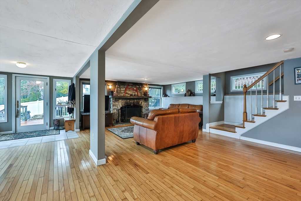 371 & 377 Franklin St, Wrentham, MA, 371 & 377 Franklin St, Wrentham, MA Photo #14