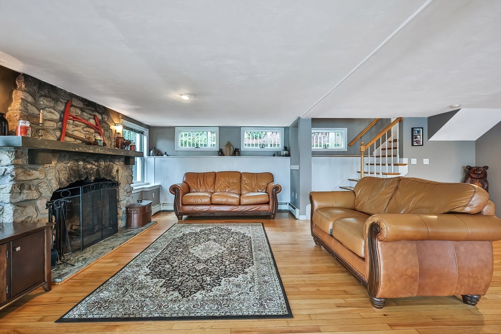 371 & 377 Franklin St, Wrentham, MA, 371 & 377 Franklin St, Wrentham, MA Photo #15