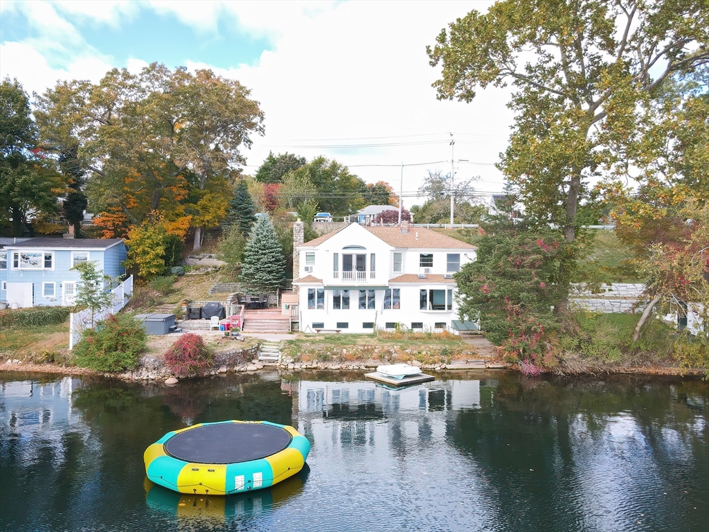 371 & 377 Franklin St