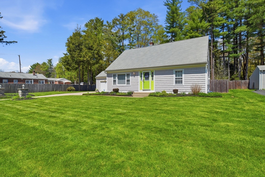 22 Rosedale Ave