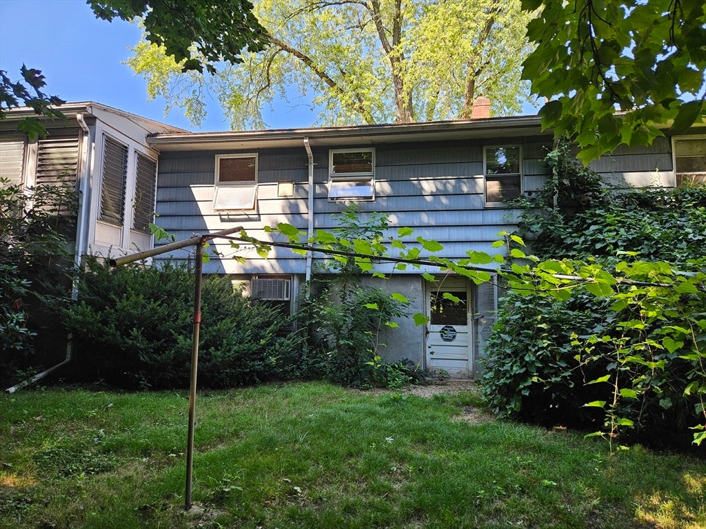 37 Academy St, Chicopee, MA Photo #3