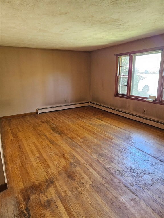 37 Academy St, Chicopee, MA Photo #4