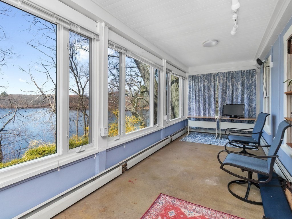 93-95 Riverview Avenue