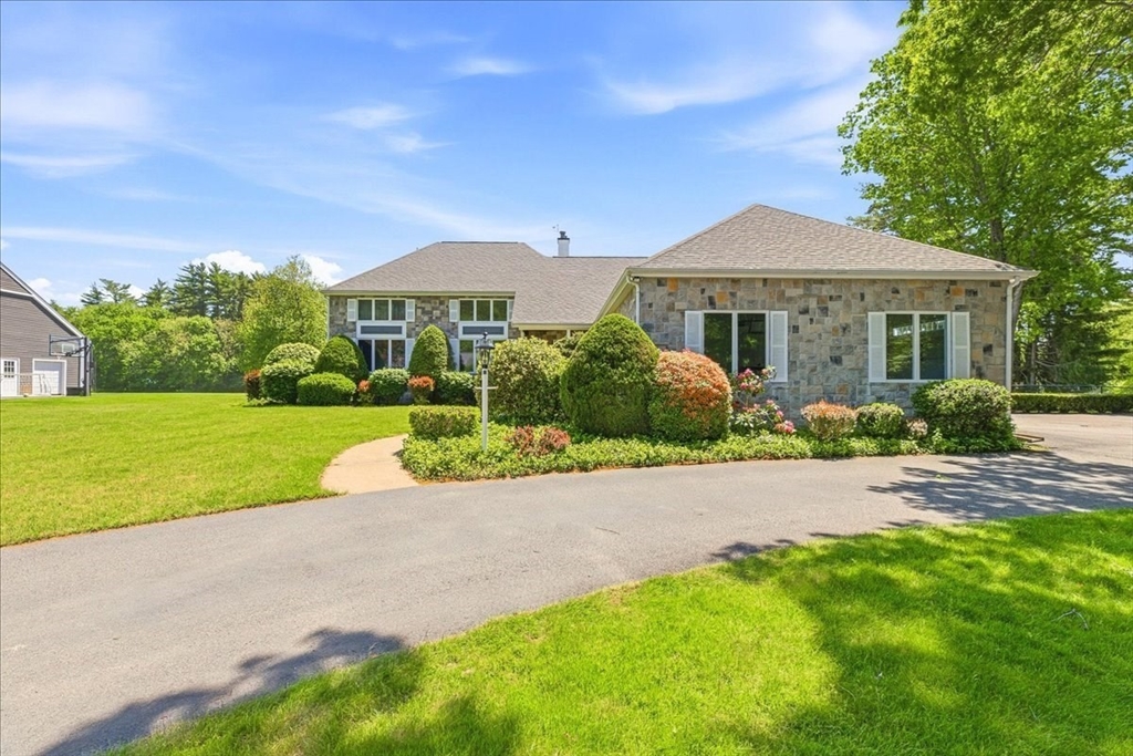 139 Fairway Dr