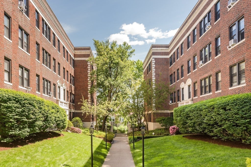 145 Englewood Ave #42, Boston, MA Photo #35