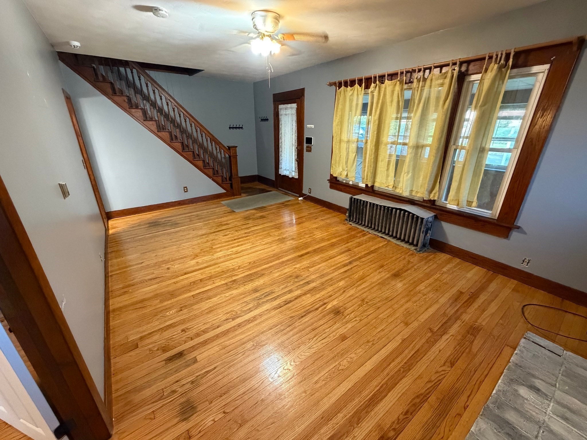 74 Gates Ave