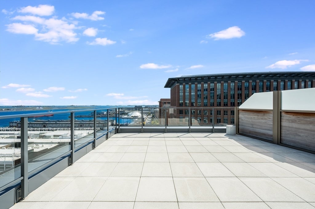 133 Seaport Blvd 12