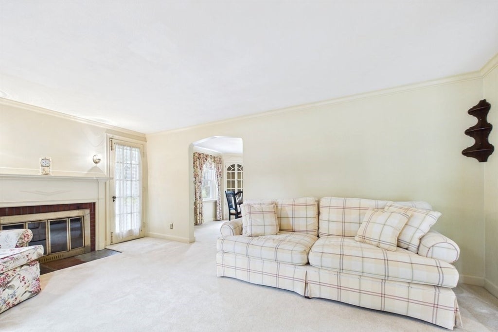 30 Manor Road, Waltham, MA, 30 Manor Road, Waltham, MA Photo #12