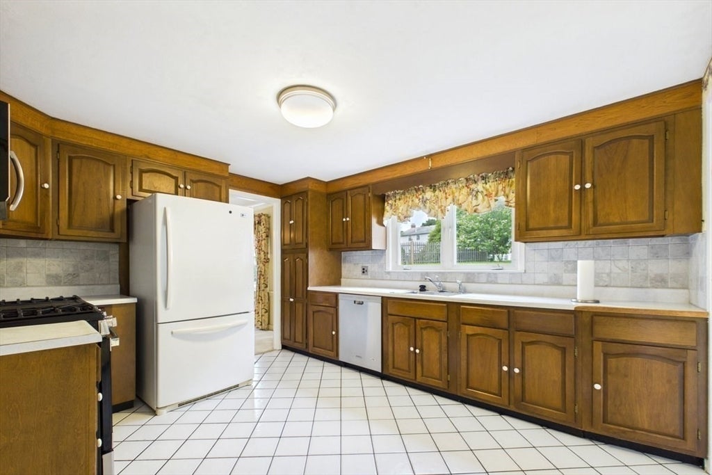 30 Manor Road, Waltham, MA, 30 Manor Road, Waltham, MA Photo #18