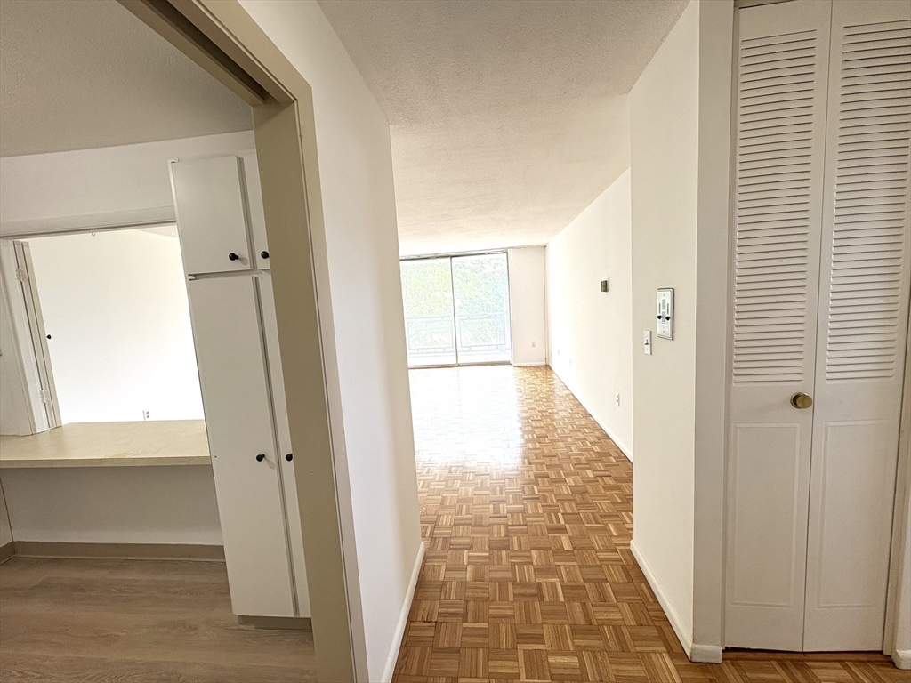 80 Salisbury St 308