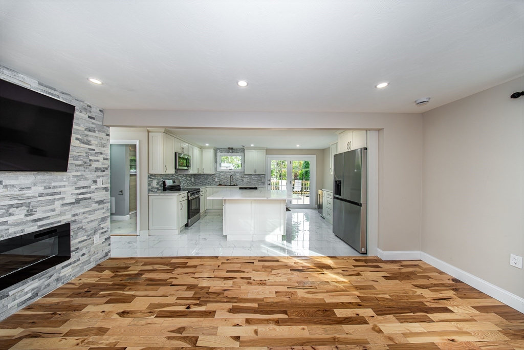123 Norwood St