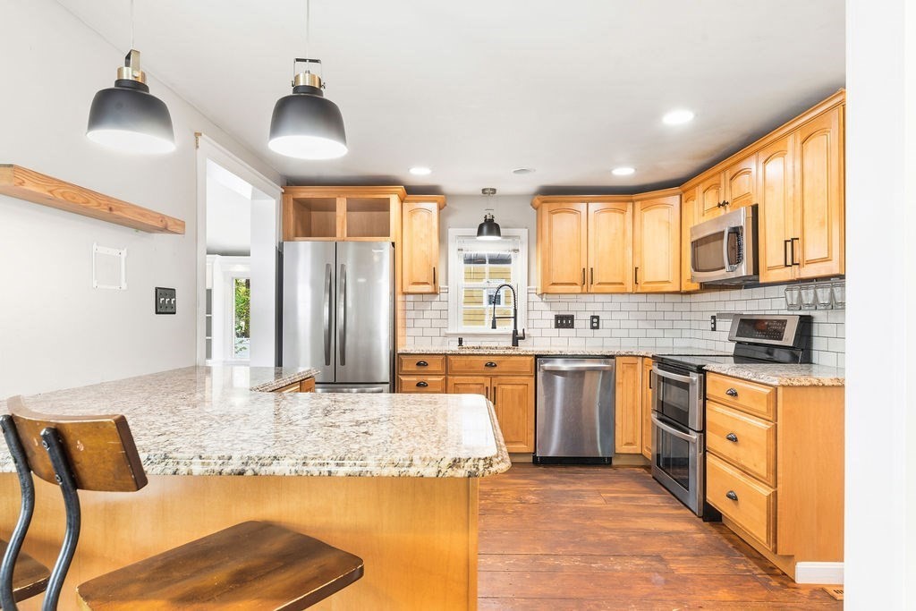 16 Ranch St, North Attleboro, MA Photo #3