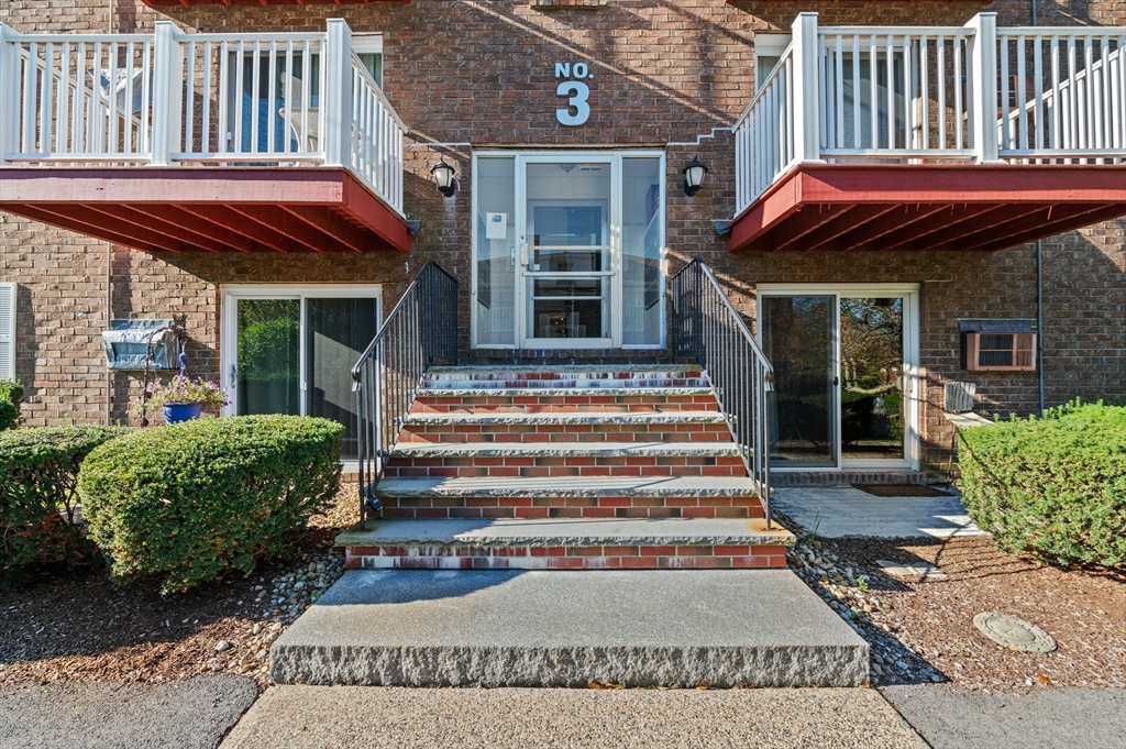 1 Brown Ave 3-78