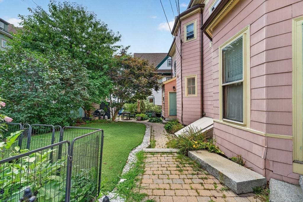 41 Walnut St #1R, Somerville, MA, 41 Walnut St #1R, Somerville, MA Photo #17