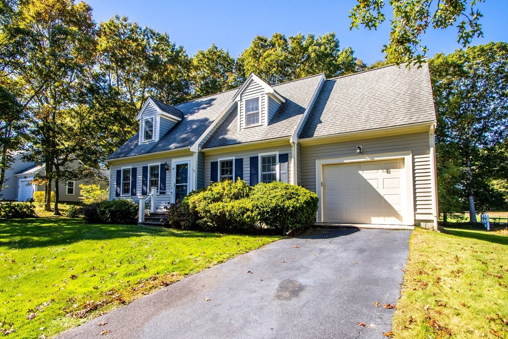 53 Snead Dr