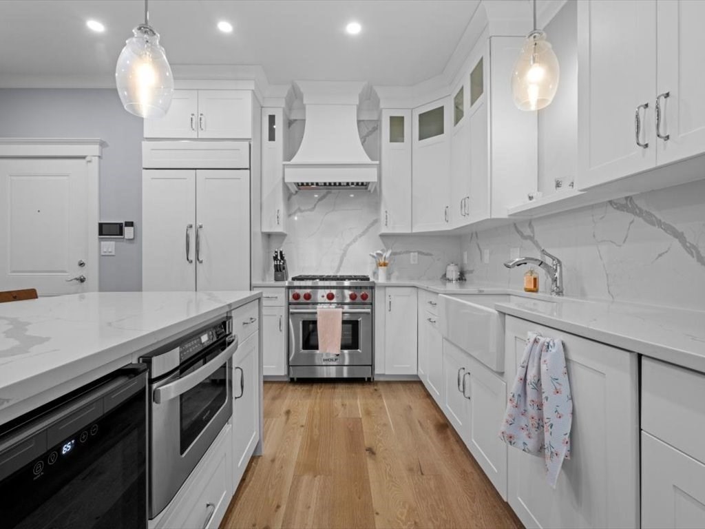 298 Washington Street 210