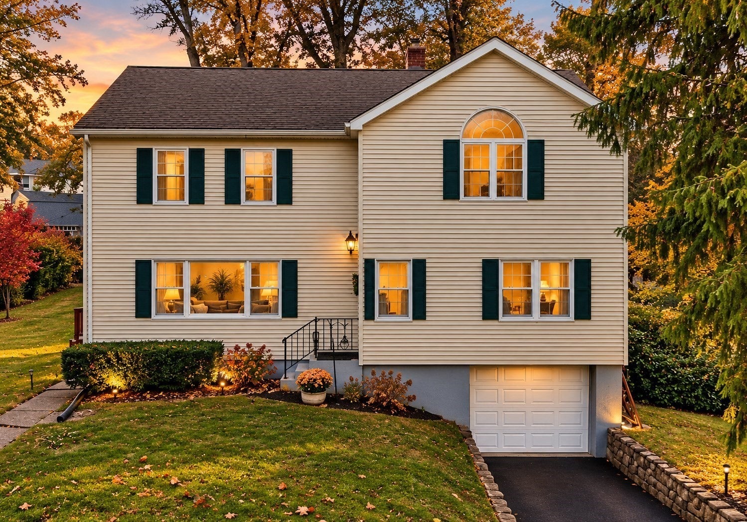Photo of 81 Causeway Terrace, Leominster, MA