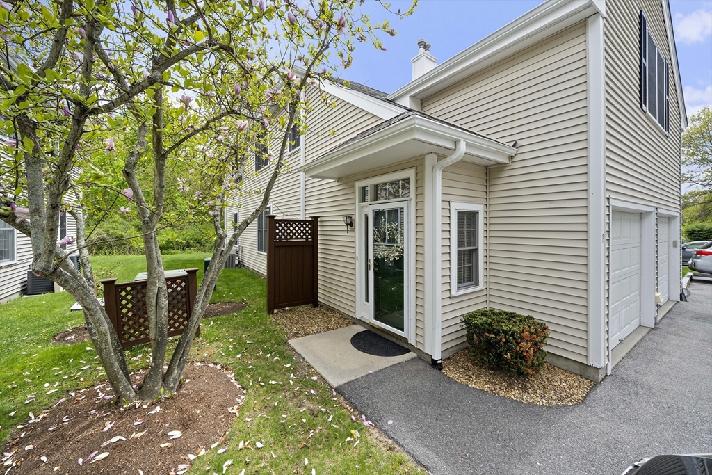 7 Evergreen Circle 7