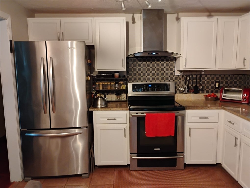 9 Packard Rd, Milford, MA, 9 Packard Rd, Milford, MA Photo #2