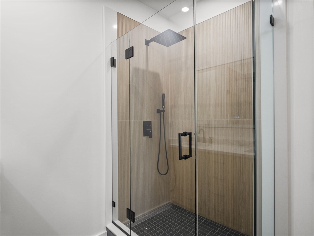 106-108 Bunker Hill St 2