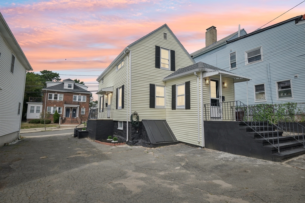 39 Tappan St