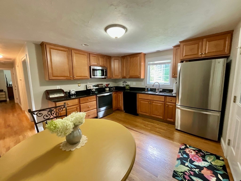 10 Burnap Rd, Sutton, MA, 10 Burnap Rd, Sutton, MA Photo #5