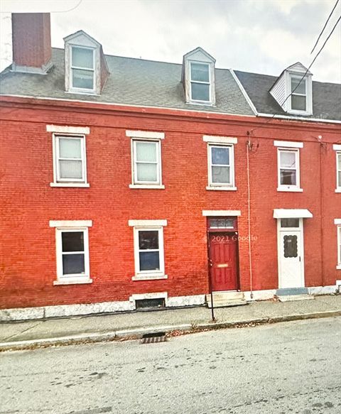 129 Cabot St Lowell MA 01854