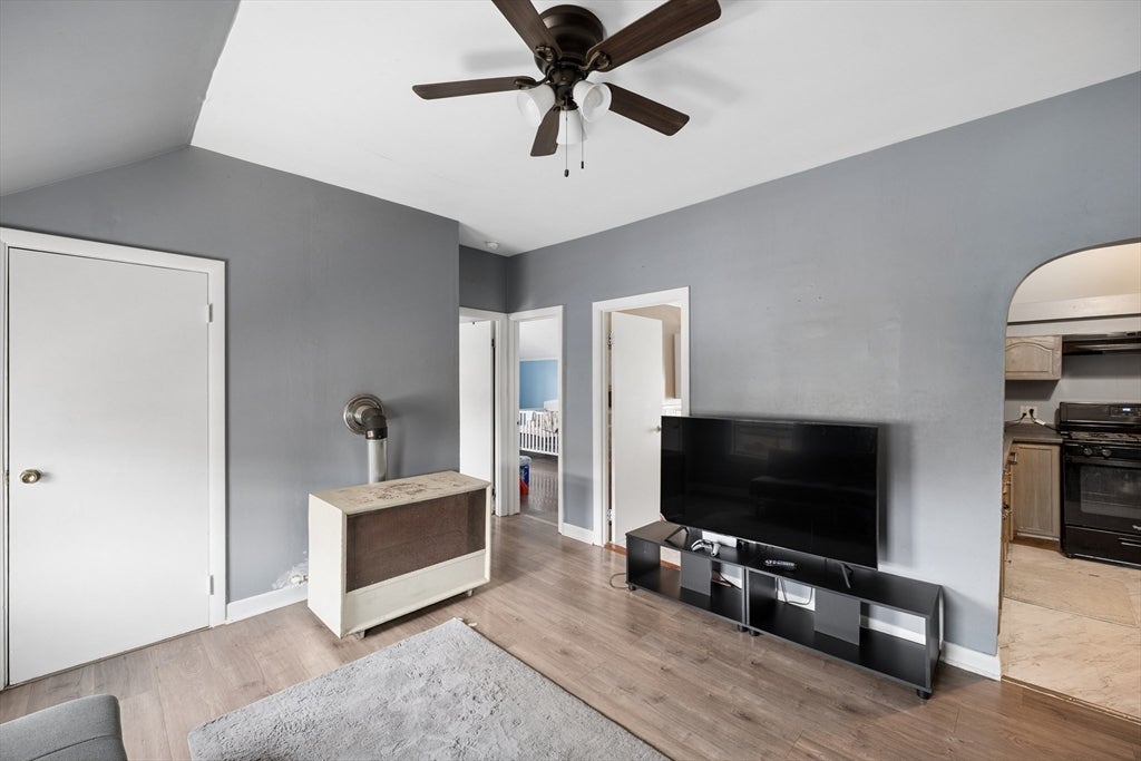 190 Raymond St, Fall River, MA, 190 Raymond St, Fall River, MA Photo #25